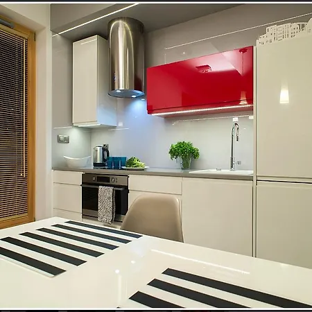 Inpoint Apartment *